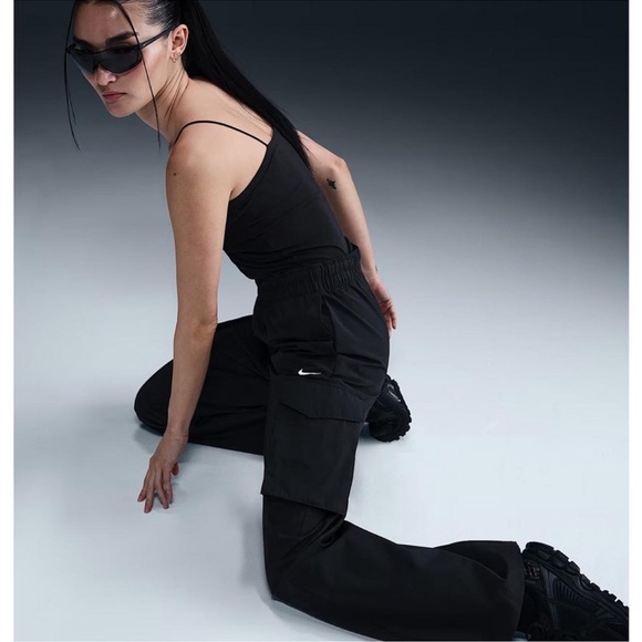 Nike wide leg loose fit baggy waterproof running gym pants - Picture 5 of 11